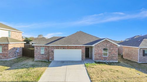 404 Stone Creek Blvd, Glenn Heights, TX, 75154-5523 | Card Image