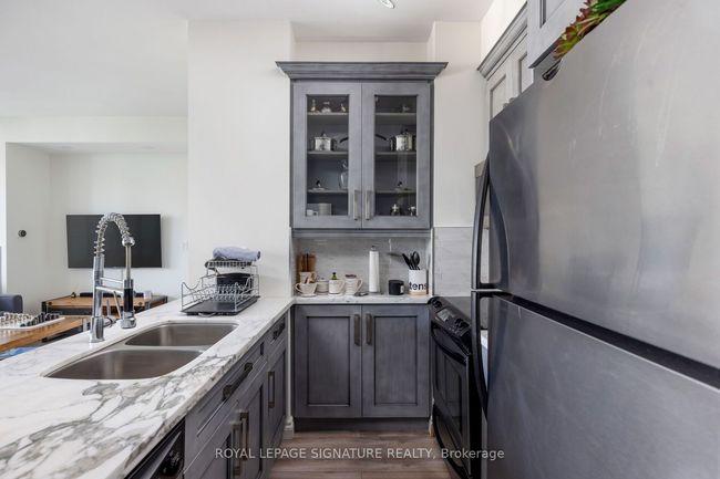 2006 - 33 Lombard St, Condo with 2 bedrooms, 2 bathrooms and 1 parking in Toronto ON | Image 6