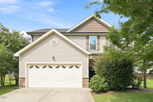 1216 Braemar Highland Dr, Zebulon, NC, 27597-6727 | Card Image