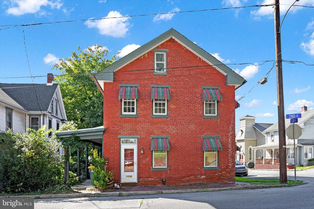 2nd St, Enola, PA 17025