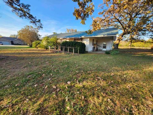 305 E Lindsey St, Havana, AR, 72842-7007 | Card Image