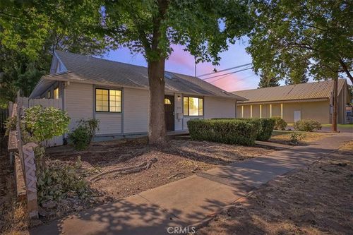 275 Indiana St, Gridley, CA, 95948-2913 | Card Image
