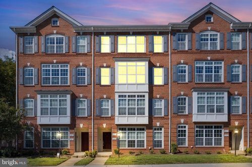 22637 Settlers Trail Ter, BRAMBLETON, VA, 20148-6402 | Card Image