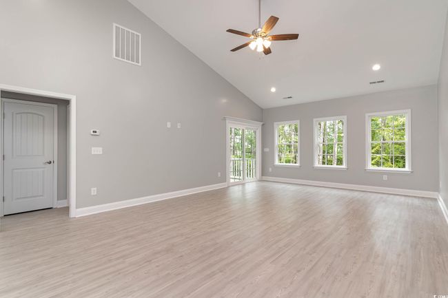 375 Log Cabin Rd, House other with 3 bedrooms, 2 bathrooms and 3 parking in Loris SC | Image 9