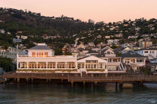 201 Bridgeway, Sausalito, CA, 94965-2449 | Card Image