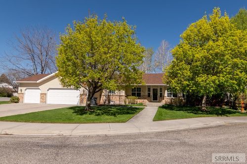 3141 Colonial Way, Idaho Falls, ID, 83404 | Card Image