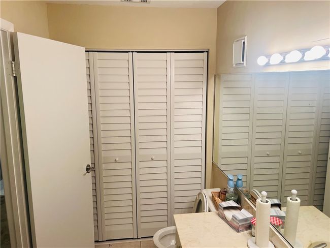 8C - 1123 Breezy Way, House attached with 2 bedrooms, 2 bathrooms and null parking in Sebastian FL | Image 12