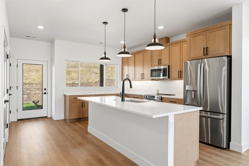 a-7239 Shaver Dr, Missoula, MT, 59803-8000 | Card Image