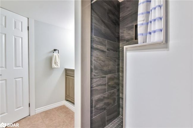 8468 8 Th Line, House other with 4 bedrooms, 2 bathrooms and 8 parking in Utopia ON | Image 25