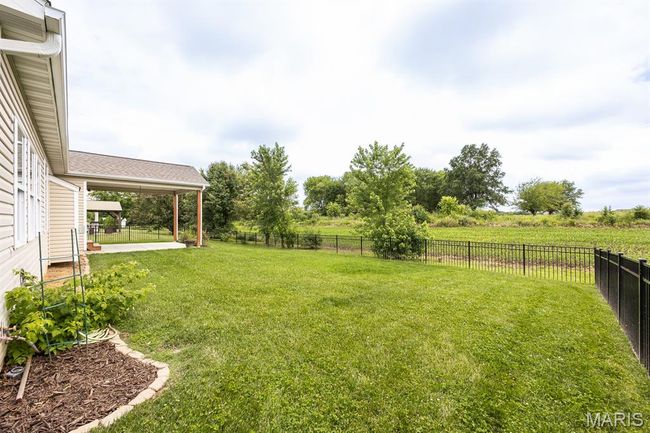 Nicely landscaped | Image 31