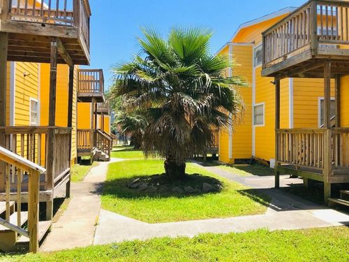 2711 Avenue K, Galveston, TX, 77550-4434 | Card Image