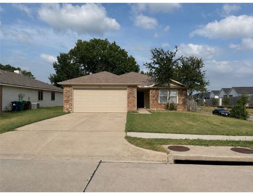 2200 Lookout Ln, Denton, TX, 76207-1020 | Card Image