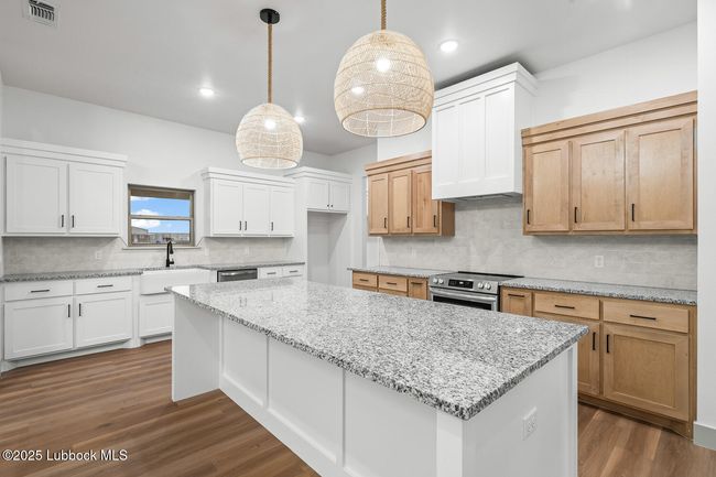 10409 N Fm 1729, House other with 3 bedrooms, 3 bathrooms and null parking in Idalou TX | Image 18