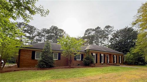 945 Poplar St, Monroe, GA, 30655-6171 | Card Image