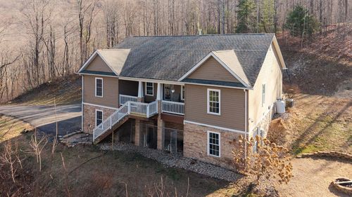 467 Reeds Gap Rd, LYNDHURST, VA, 22952-2834 | Card Image