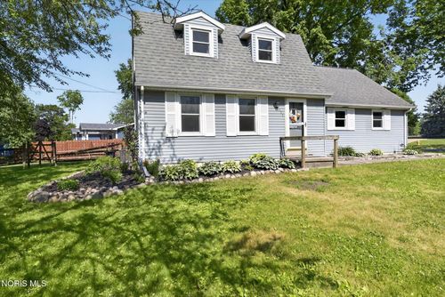 555 Wood St, Wauseon, OH, 43567-1248 | Card Image