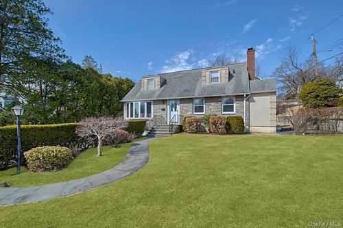 29 Kingston Ave, West Harrison, NY, 10604-2825 | Card Image