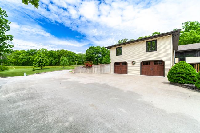 12390 N Highway Yy, House other with 3 bedrooms, 3 bathrooms and null parking in HARRISBURG MO | Image 49