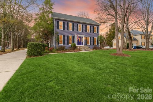 8230 Quail Hollow Dr, Harrisburg, NC, 28075-9641 | Card Image