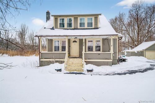 506 Plattekill Ardonia Rd, Wallkill, NY, 12589-4638 | Card Image