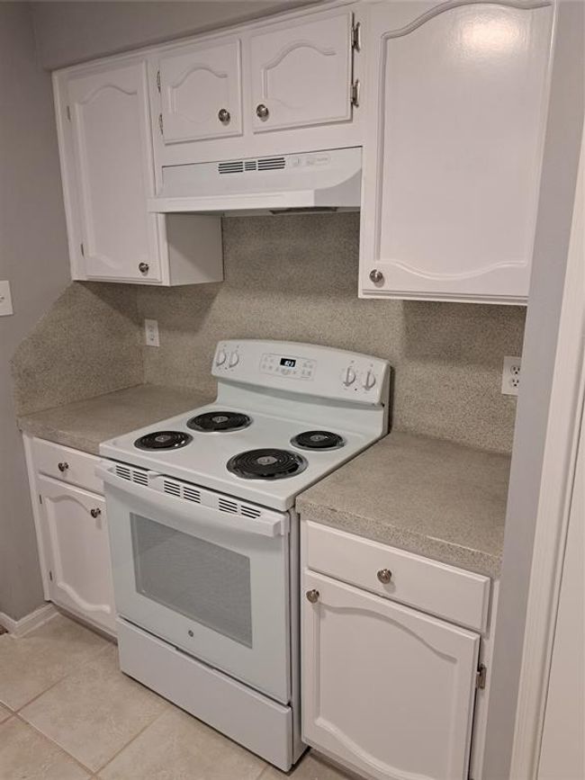 Kitchen | Image 13