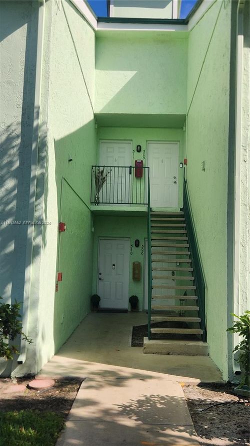 510-4086 N Pine Island Rd, Sunrise, FL, 33351-6576 | Card Image