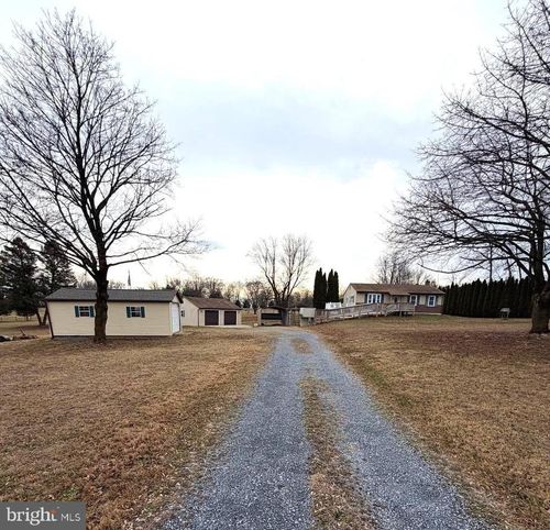 262 E Kercher Ave, LEBANON, PA, 17046-9240 | Card Image