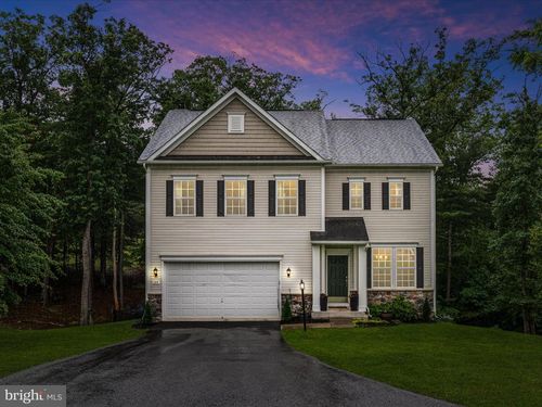 109 Green Dr, CROSS JUNCTION, VA, 22625-2507 | Card Image