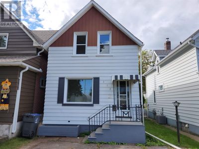 313 Vickers St N, Home with 3 bedrooms, 2 bathrooms and null parking in Thunder Bay ON | Image 1