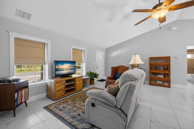 3109 E Bryant Ave, House other with 2 bedrooms, 2 bathrooms and 1 parking in BELL FL | Image 8