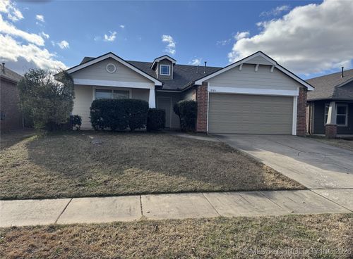 2125 Concord St, Broken Arrow, OK, 74012-9628 | Card Image