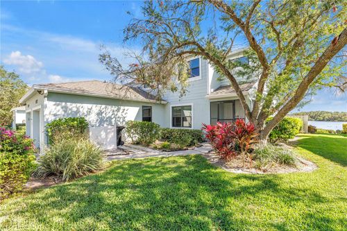 1052 Sanabel Ct Ne, ST PETERSBURG, FL, 33702-2786 | Card Image