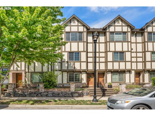 28526 Sw Paris Ave, Wilsonville, OR, 97070-7105 | Card Image
