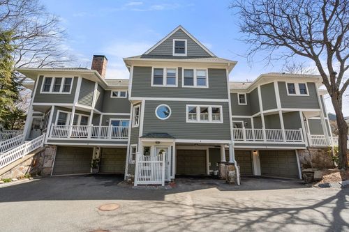 apt-4-21 Pine St, Manchester, MA, 01944-1053 | Card Image