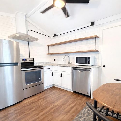 apt-3-4630 Woodside St, Houston, TX, 77023-1360 | Card Image