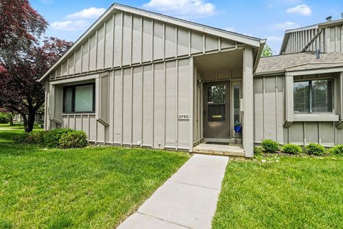 3750 Cedaridge Rd, Kalamazoo, MI, 49008-2555 | Card Image
