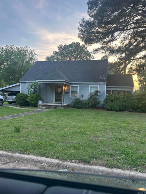 1255 Chestnut St, Forrest City, AR, 72335-2209 | Card Image