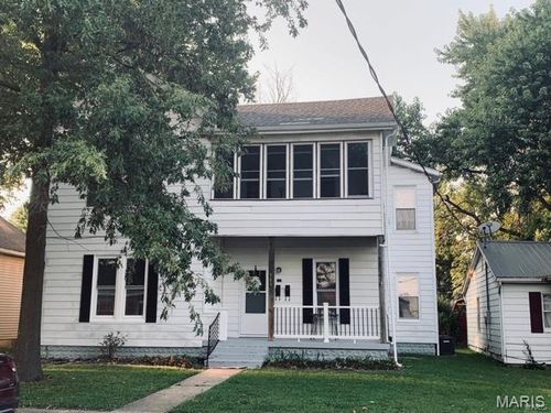 311 Chester St, Pinckneyville, IL, 62274-1622 | Card Image