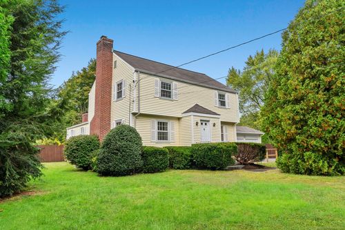 111 Town Farm Rd, Farmington, CT, 06032-1522 | Card Image