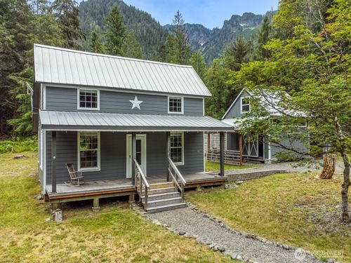 204 Whitton Ave, Granite Falls, WA, 98252 | Card Image