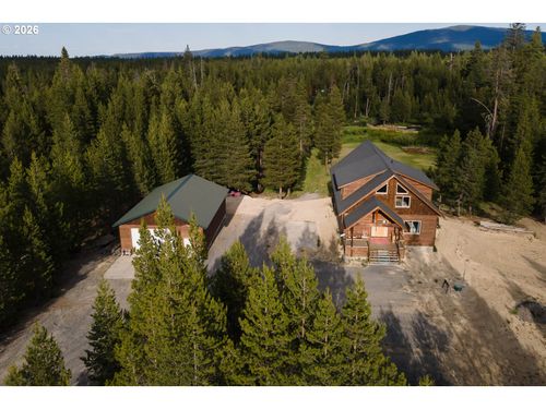 124323 Teatable Ct, Crescent Lake, OR, 97733-7172 | Card Image