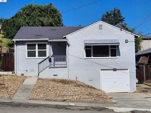18680 Stanton Ave, Castro Valley, CA, 94546-2712 | Card Image