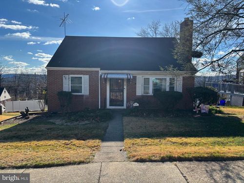 26 Margaret Dr, READING, PA, 19609-1716 | Card Image