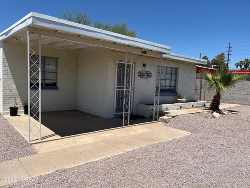 3013 E 22nd St, Tucson, AZ, 85713-2256 | Card Image
