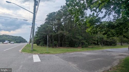 B: 569 L:32 White Horse Pike, Absecon, NJ, 08205 | Card Image