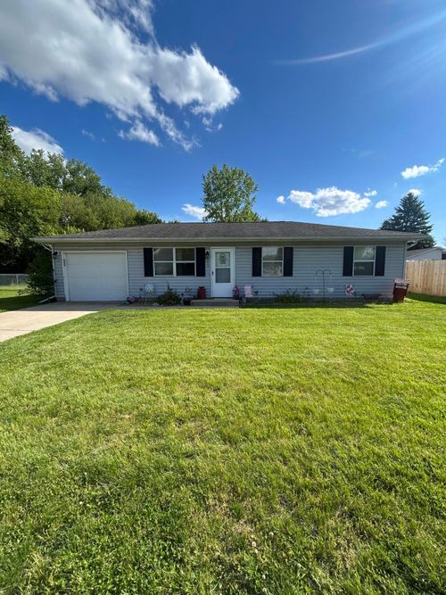 7995 Wescott Avenue, Fairborn, OH, 45324 | Card Image