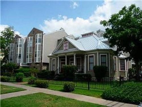 apt-105-915 W 23rd St, Austin, TX, 78705-5043 | Card Image