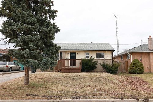 15 Golding Ave, Brampton, ON, L6W1M5 | Card Image