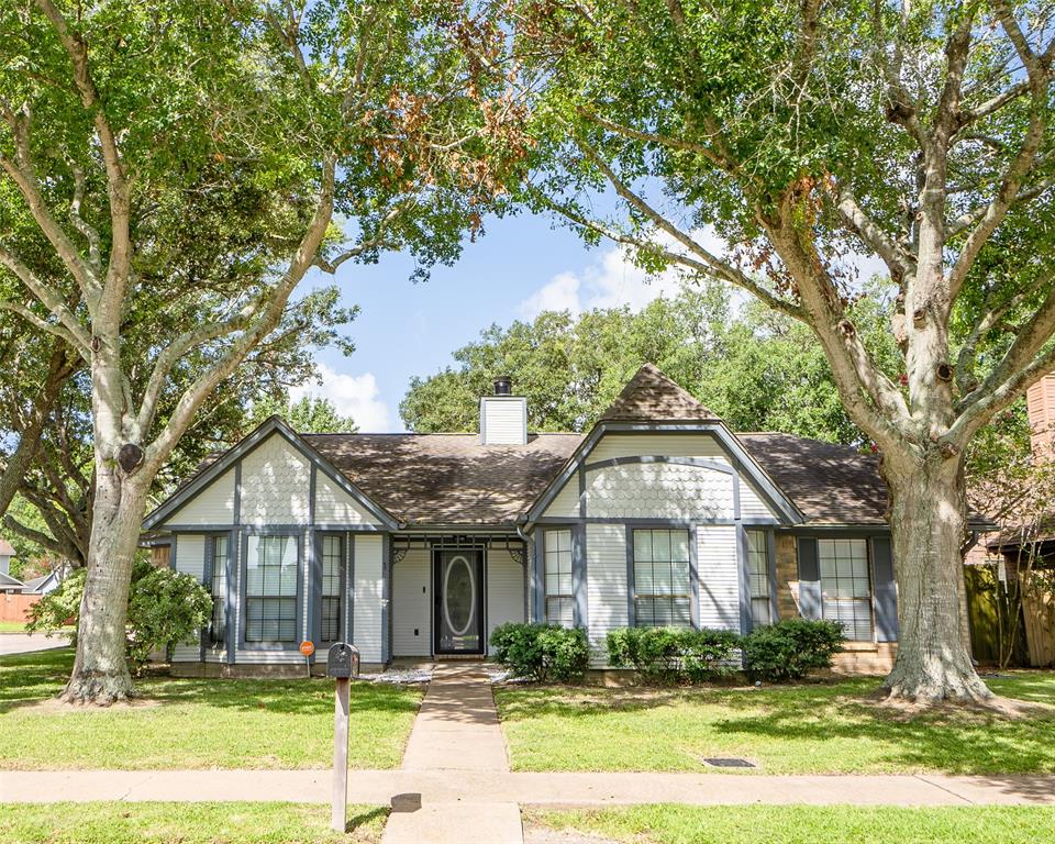 Janthina St, Bay City, TX 77414