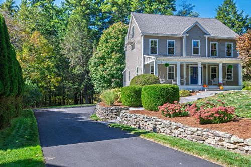 16 Mason Dr, Stratham, NH, 03885-6534 | Card Image